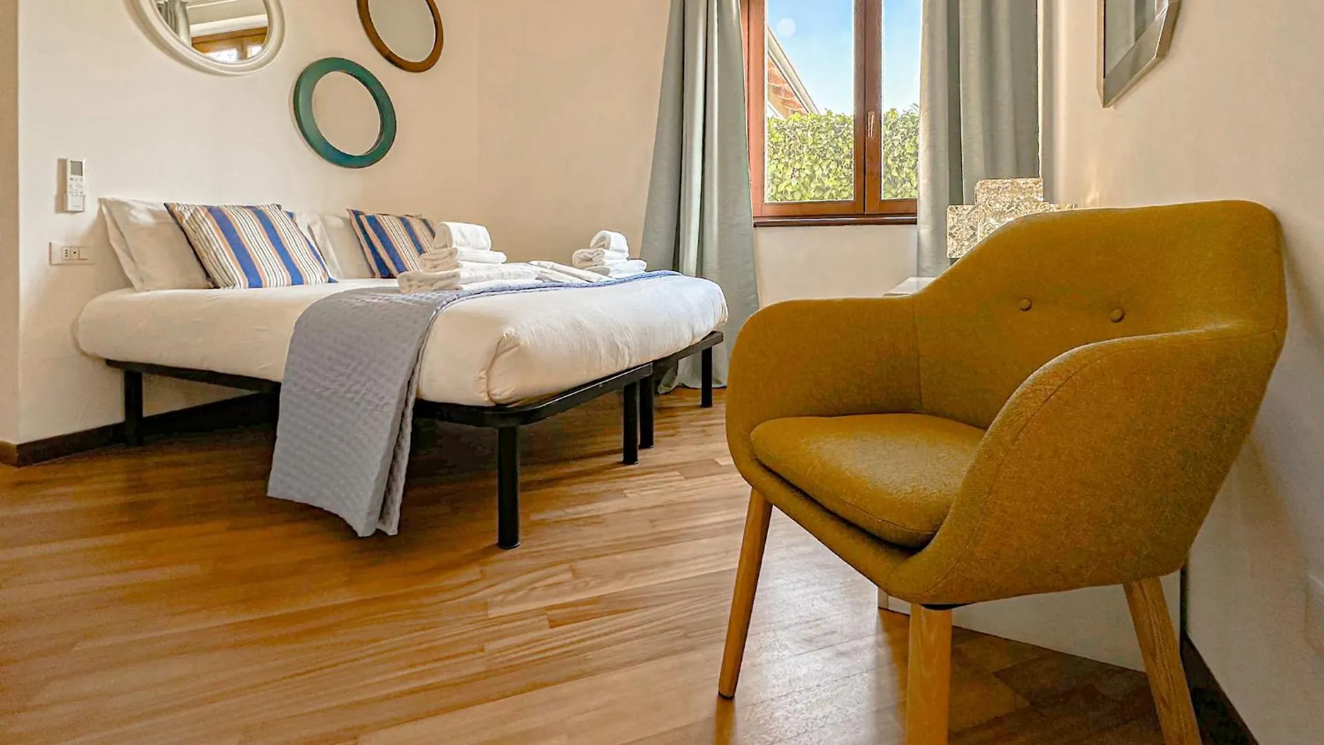 Villa Corelli - Parking And Exclusive Garden Milan