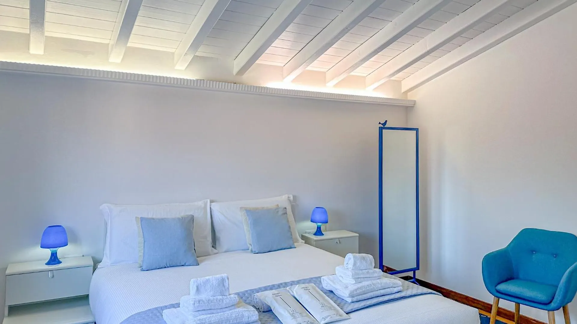Villa Corelli - Parking And Exclusive Garden Milan Italy