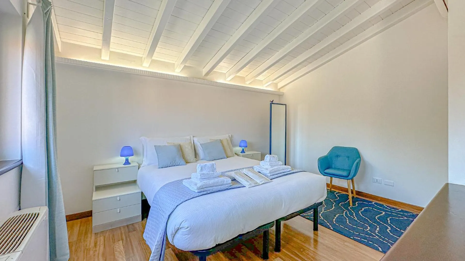 Villa Corelli - Parking And Exclusive Garden Milan