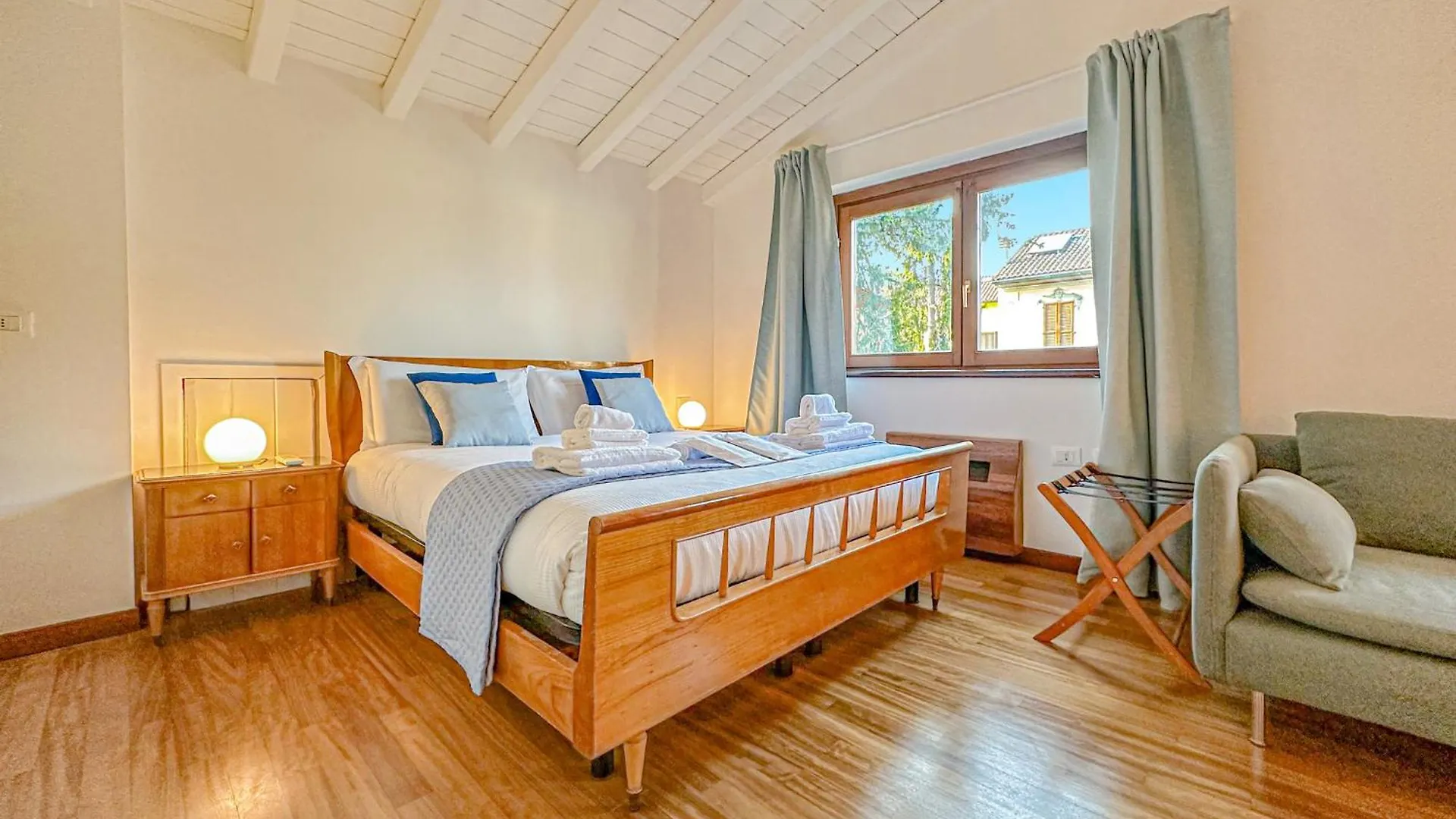 Villa Corelli - Parking And Exclusive Garden Milan